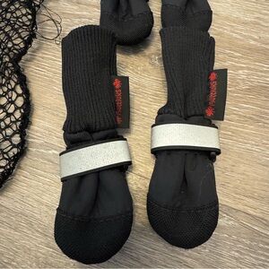 Muttluks Original Fleece-Lined IB (Itty Bitty) Dog Boots, 4 Pack